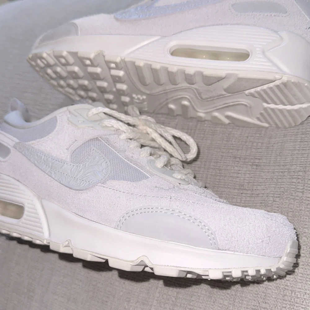 Nike Air Max 90 Futura SE Sneakers in Photon Dust/Sail/Tawny - Picture 4 of 8